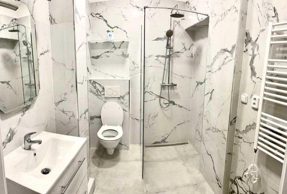 Utulny Byt V Super Lokalite Apartamento Bratislava Exterior foto